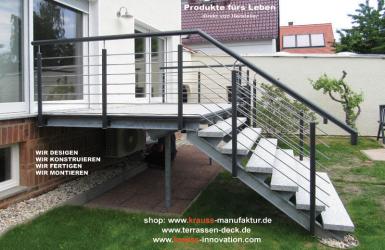 Hochpaterr, Terrassendeck, Reling, Gartentreppe, Terrasse,