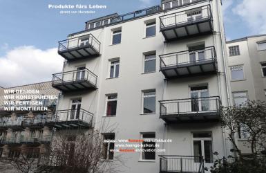 Hängebalkon, Lisenenbalkon, Geländer, Balkon, Glasboden, Aluminium-Bodenbelag,