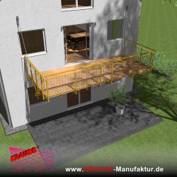 Hängebalkon mit Douglasienbelag, Staketen-Geländer 