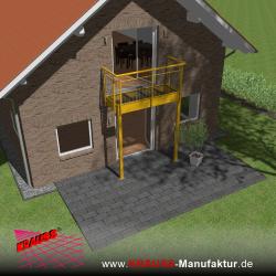 Stehbalkon mit Glasboden und Staketengeländer 