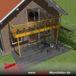 Stehbalkon mit Glasboden und Staketengeländer 